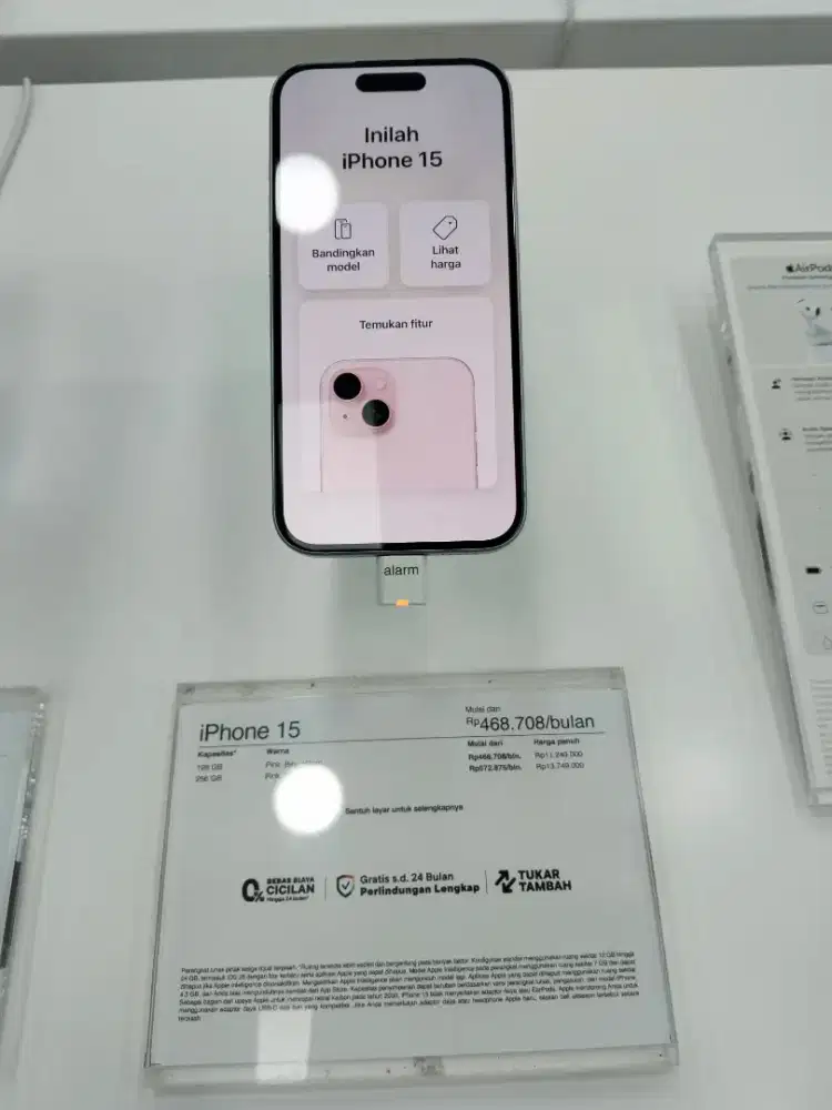 iPhone15 internal 128GB