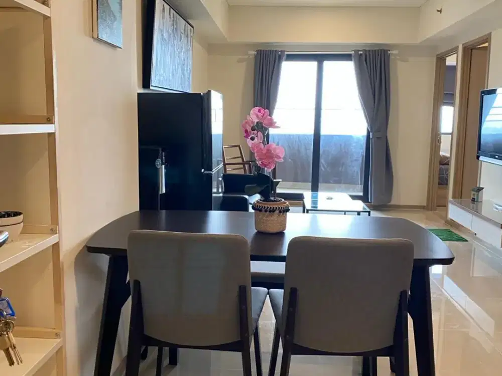 Unit Sudut 3 Kamar Full Furnished, Harga Menarik di Meikarta Newton Tower