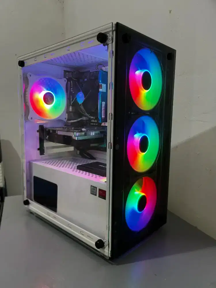 Core i5 RAM 8GB SSD 250GB HDD 500GB VGA 4GB