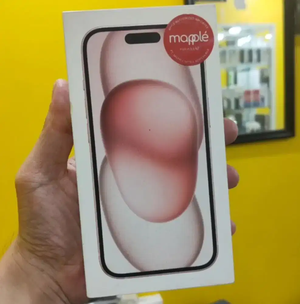 Iphone 15 256GB Pink BNIB Garansi Resmi Indonesia