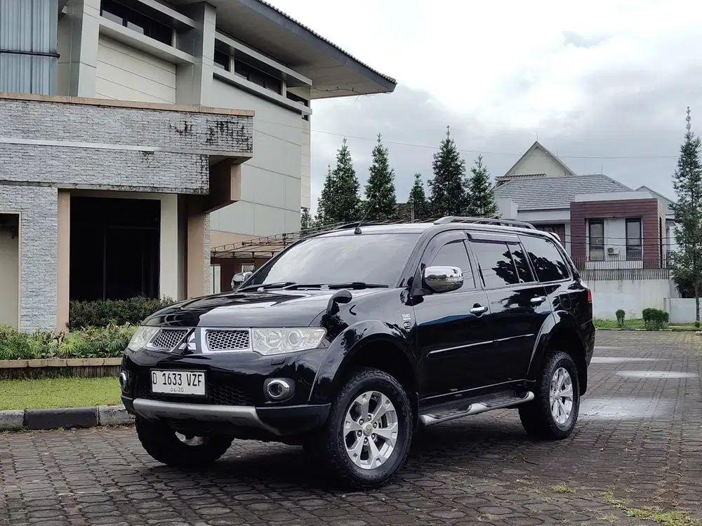 Pajero Sport Dakar 4x4 2012 AT Hitam 4WD Offroad Jarang Ada