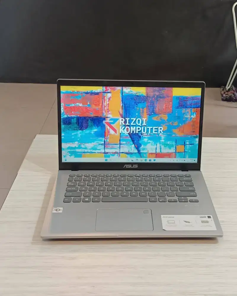 Asus VivoBook M409DA AMD Athlon Silver 3050u Ram 4GB SSD 256GB