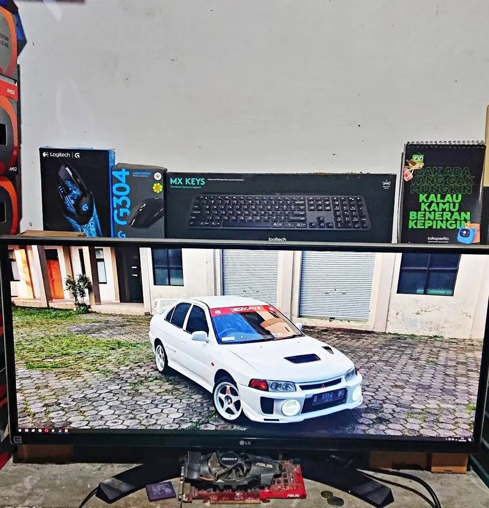 LED 34-in LG 34UM88-P UltraWide Monitor IPS Panel WQHD 2K 34 inch