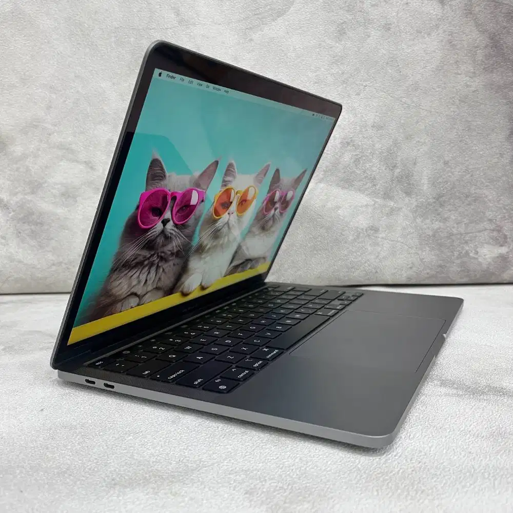 MacBook Pro 13 inch 2022 M2 RAM 8/256GB