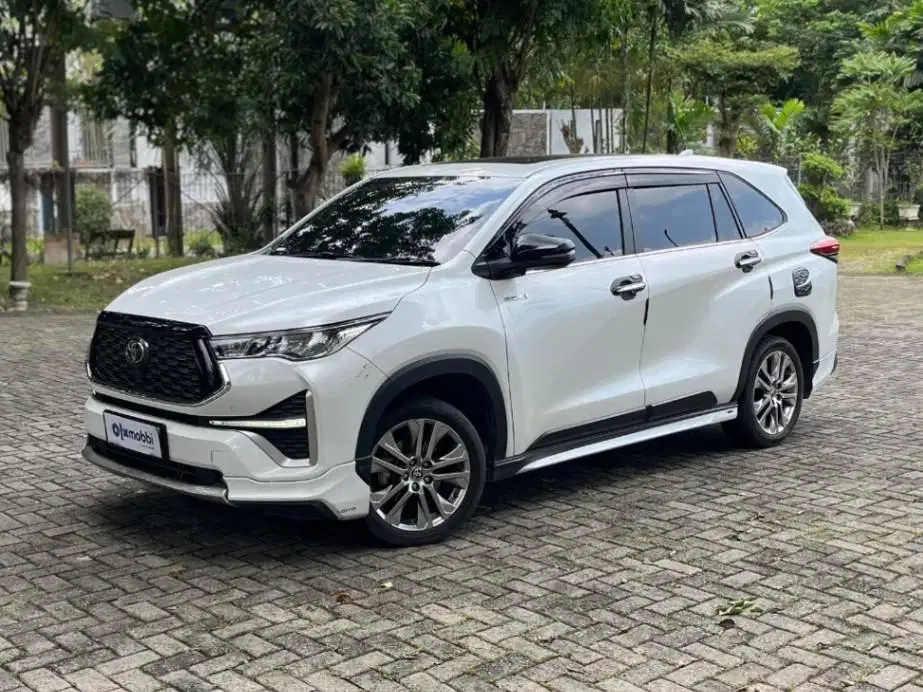 TOYOTA KIJANG INNOVA 2.0 ZENIX Q HV CVT TSS MODELISTA HYBRID 2023