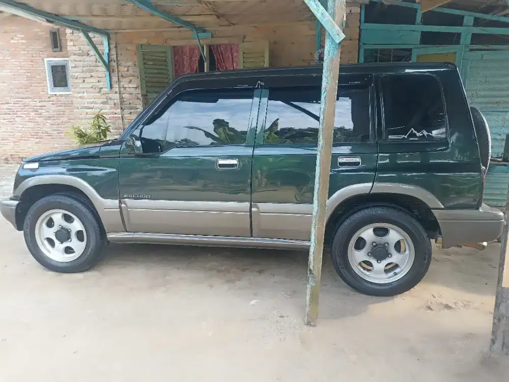 Suzuki Escudo NOMADE