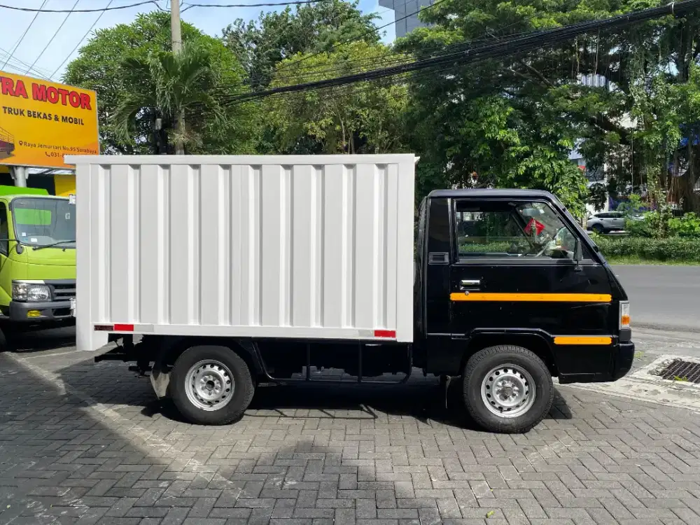 L300 Th2018 Box/ Antik!!