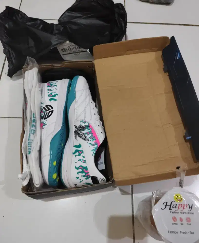 Sepatu futsal baru ga sesuai ukuran kaki