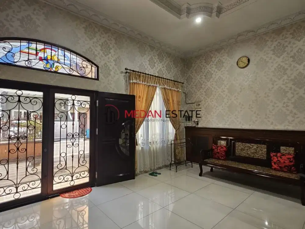 DI JUAL RUMAH DI KOMPLEK TAMAN ANGGREK MEDAN!!