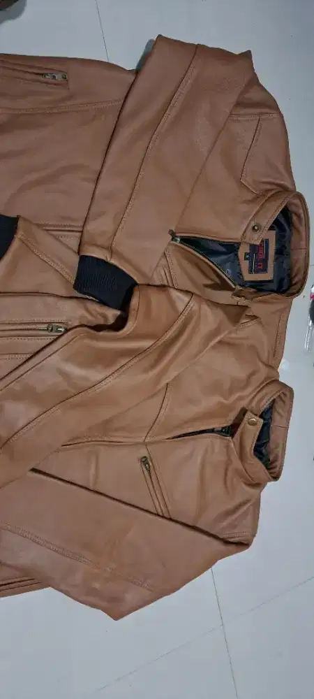 Jaket Kulit Pria Model Rip-Jaket Kulit Bomber Size M dan L