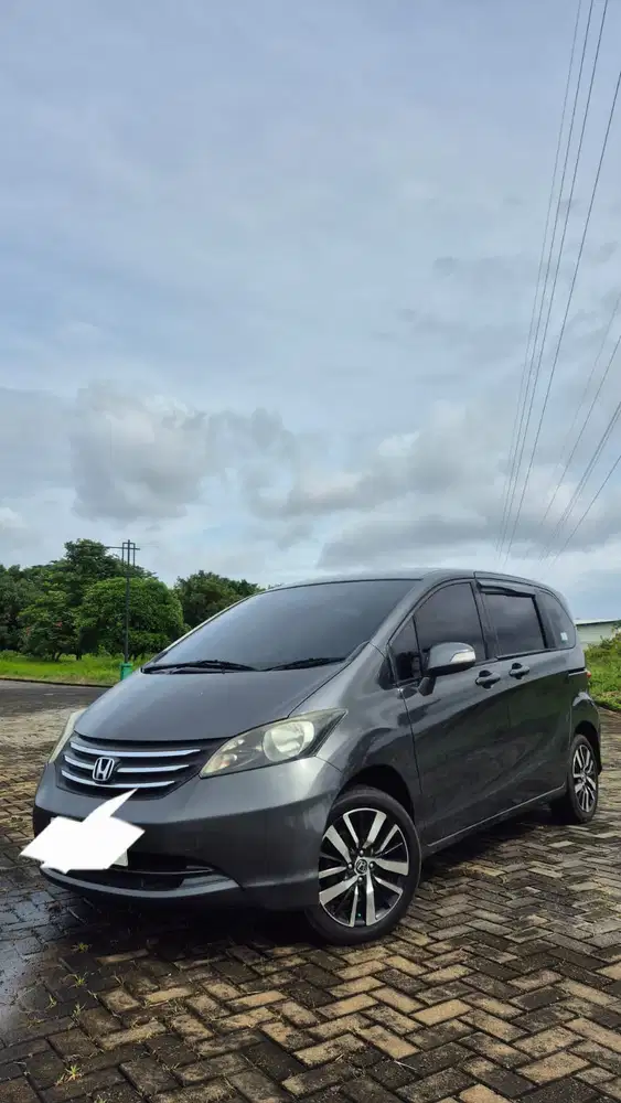 Honda Freed 2012 Bensin