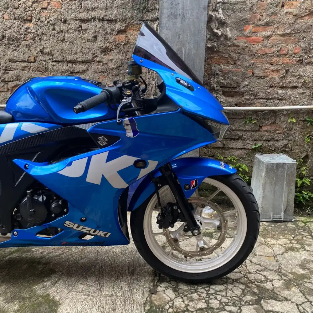 Suzuki gsx 150 tahun 2018