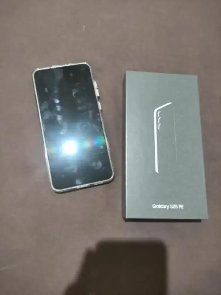 Samsung S25 FE Like New
