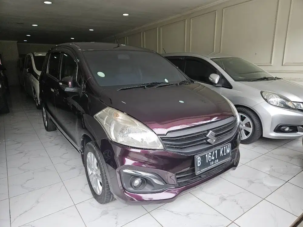 Suzuki Ertiga GX Tahun 2016 Merah Burgundy AT