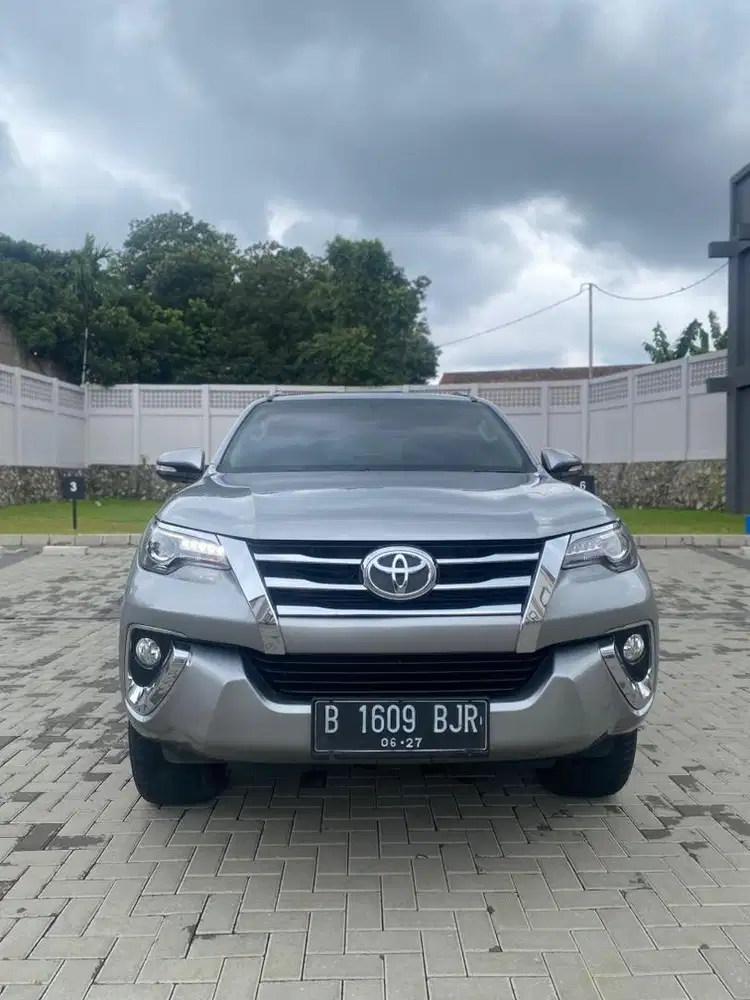 Toyota Fortuner VRZ 4x2 Diesel AT 2017