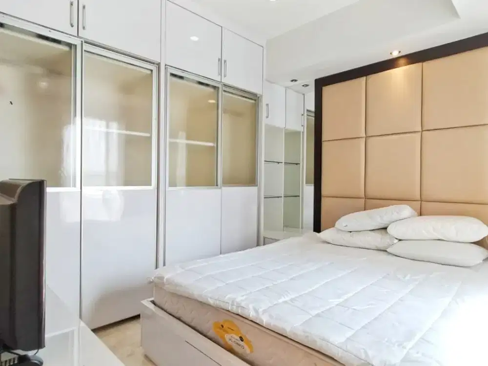 Disewakan Bulanan 2BR+1 Full Furnish di Apartemen Royal Mediterania Garden