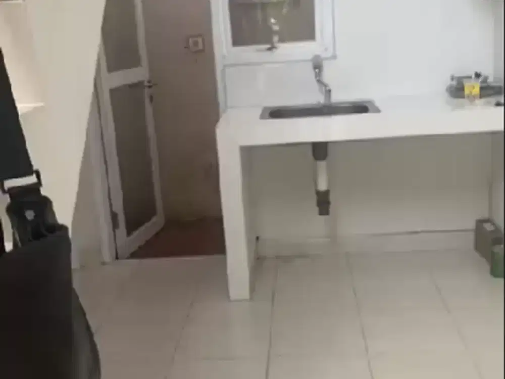 Disewakan Rumah 2 Lantai Hadap Selatan Virginia By Rumah Chinida