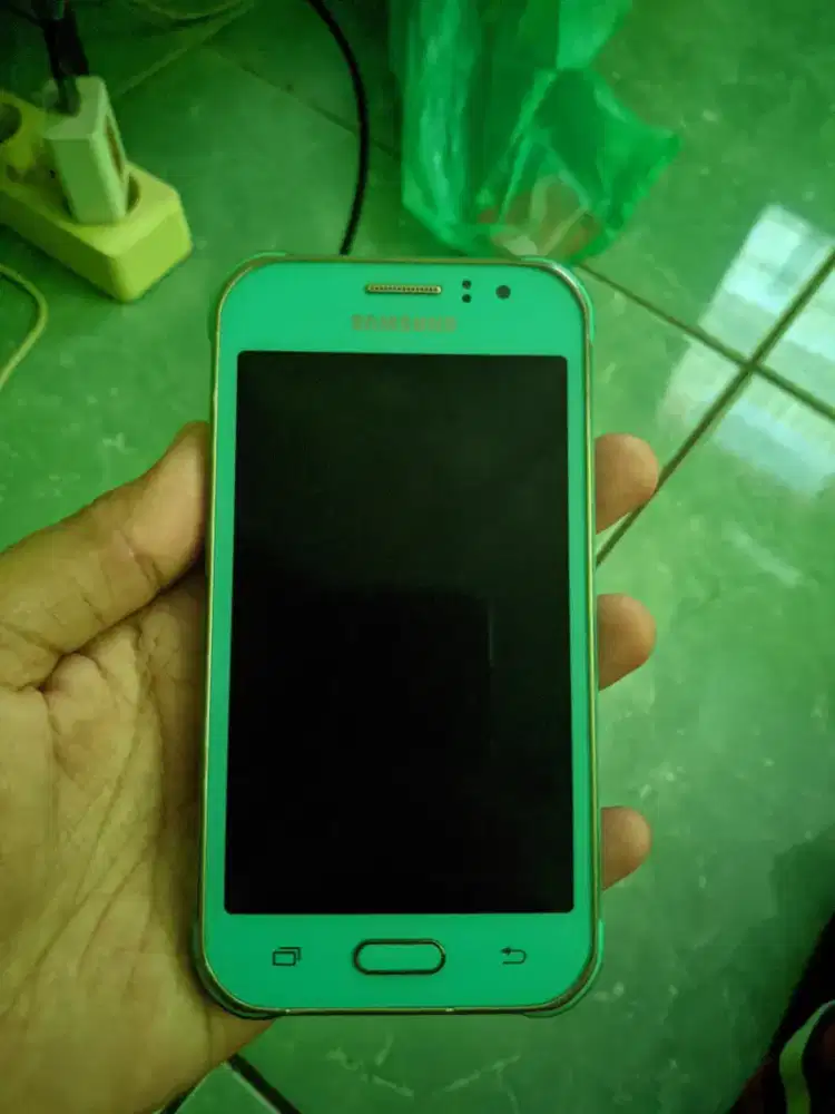 samsung galaxy j1 ace
