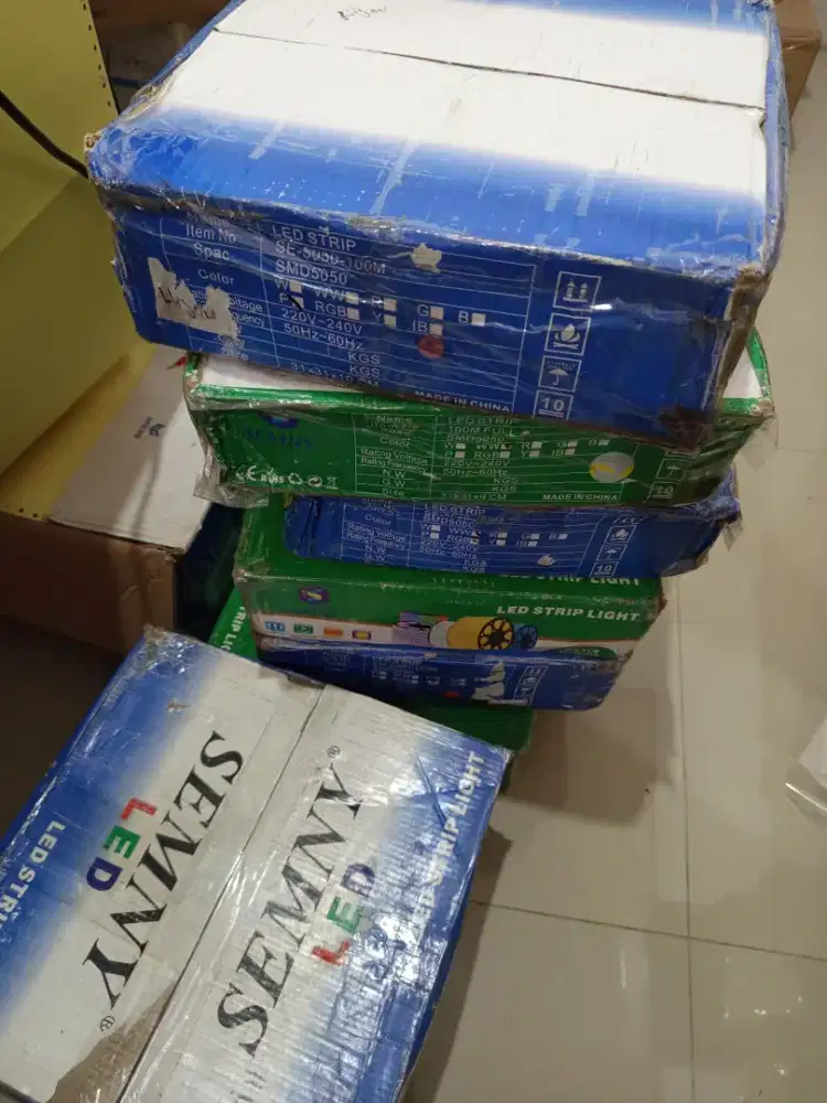 Ledstrip 5050 warna putih,hijau,merah