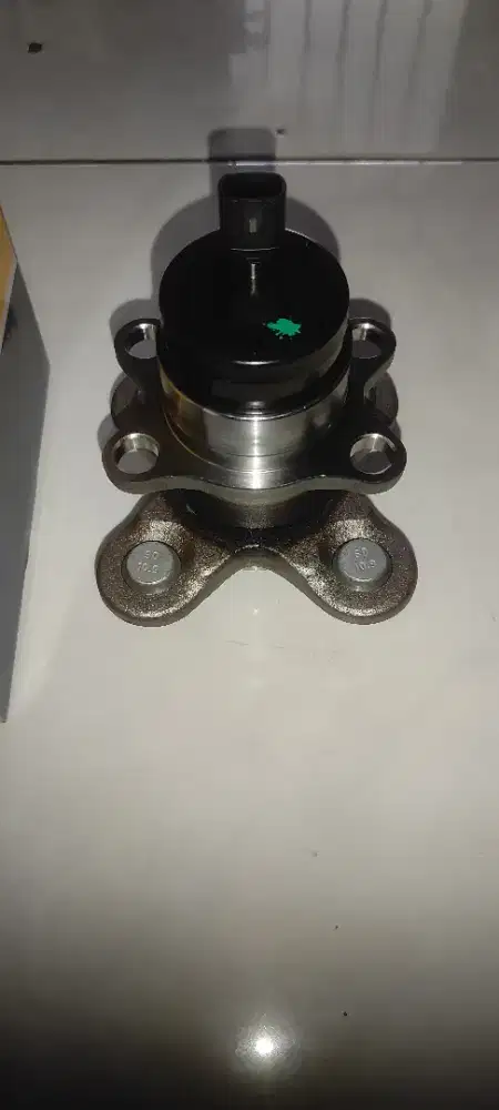 Bearing roda Sirion baru