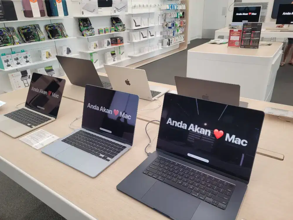 MacBook Air M4 13 inci