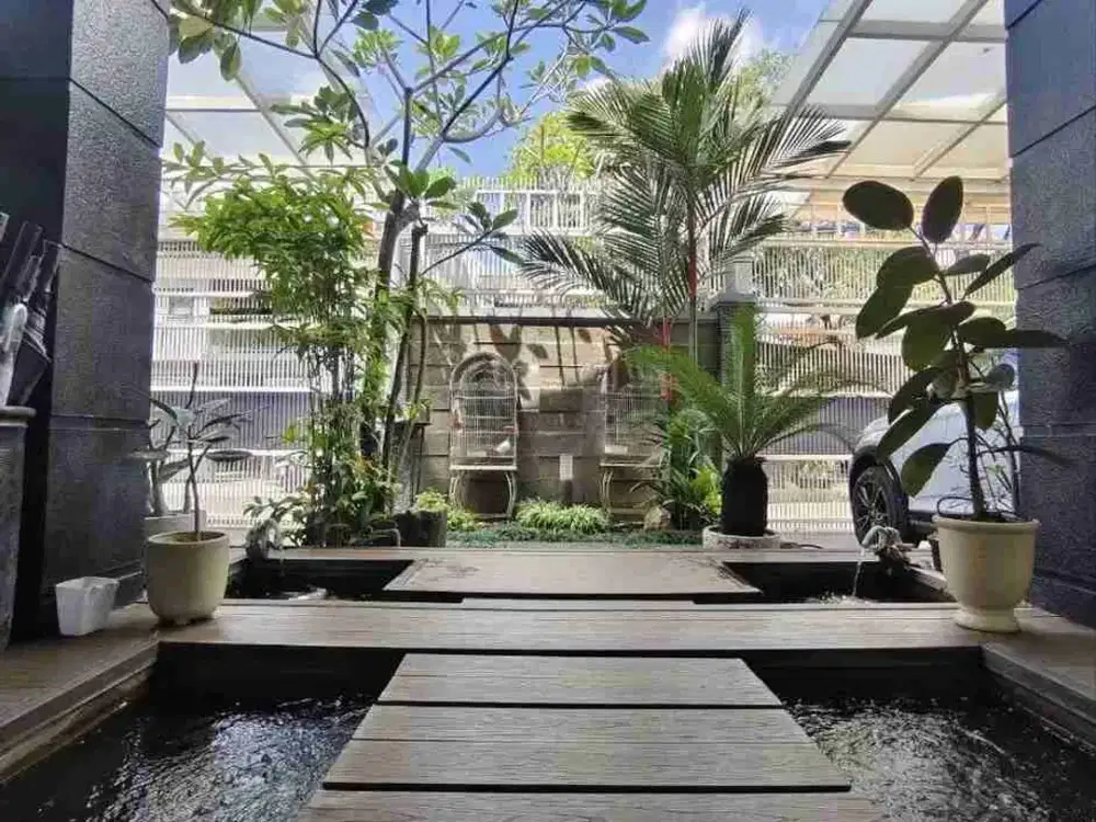 rumah Lux mewah siap huni sayap Turangga dekat horison Bandung jalan depan luas