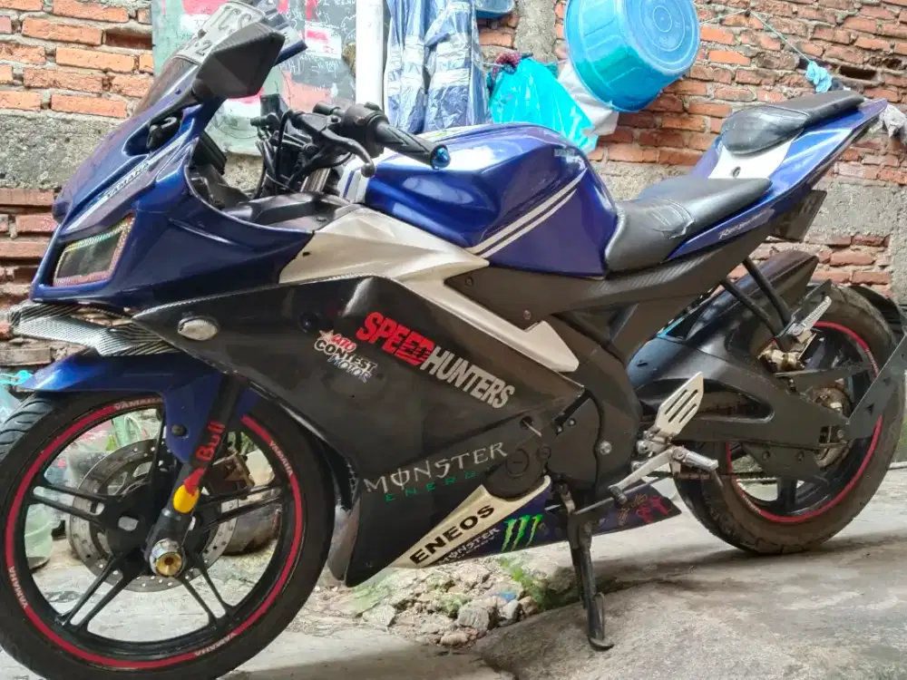 YAMAHA R 15 V2 TH 204