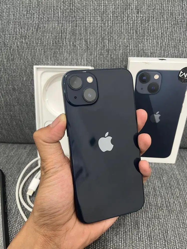 Iphone 13 basic likenew! Ibox midnight