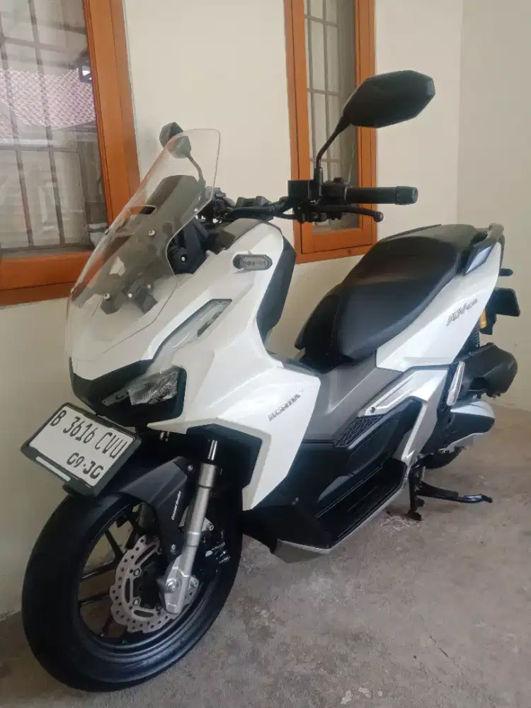 LOW KM! NEW HONDA ADV 160 KEYLESS PAJAK PANJANG FULL ORI KAYA BARU!!