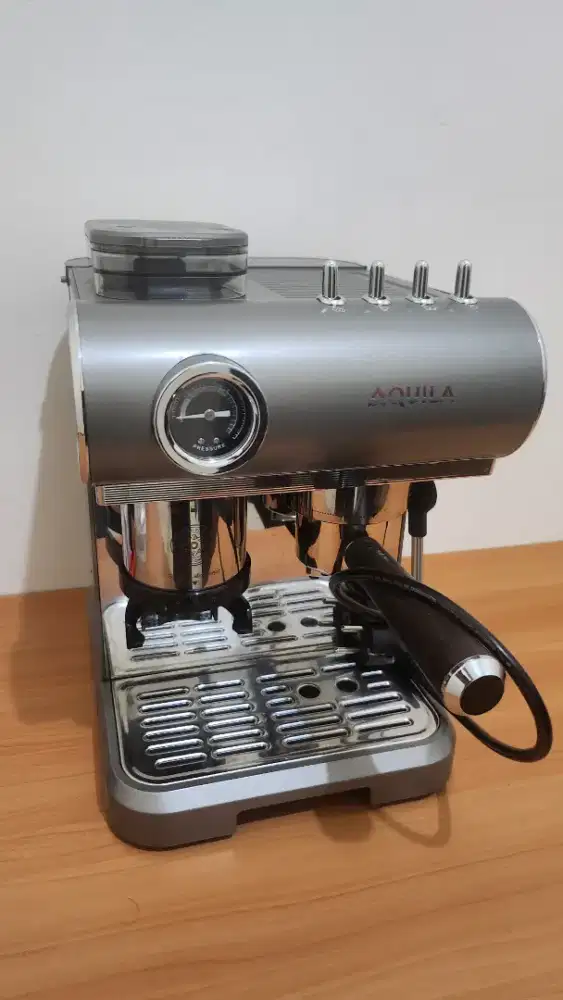 Mesin kopi aquila