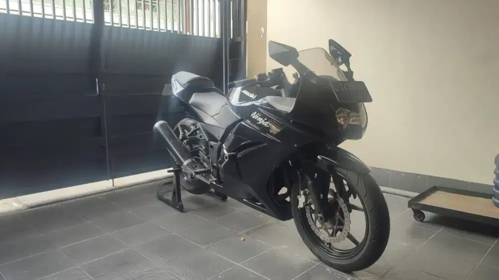 Ninja 250  Hitam 2008 Km 2500. Seperti BARU