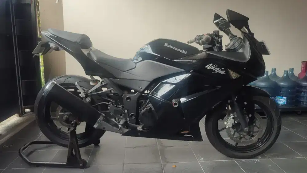 Ninja 250  Hitam 2008 Km 2500. Seperti BARU