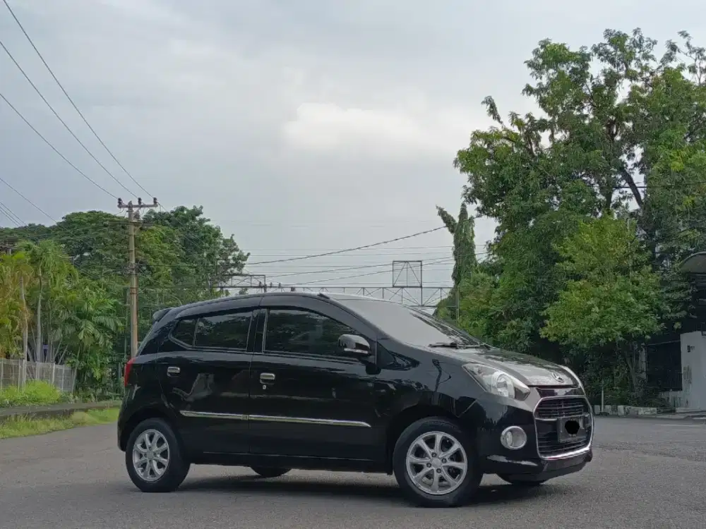 Daihatsu Ayla X 1.0cc Manual Hitam Surabaya