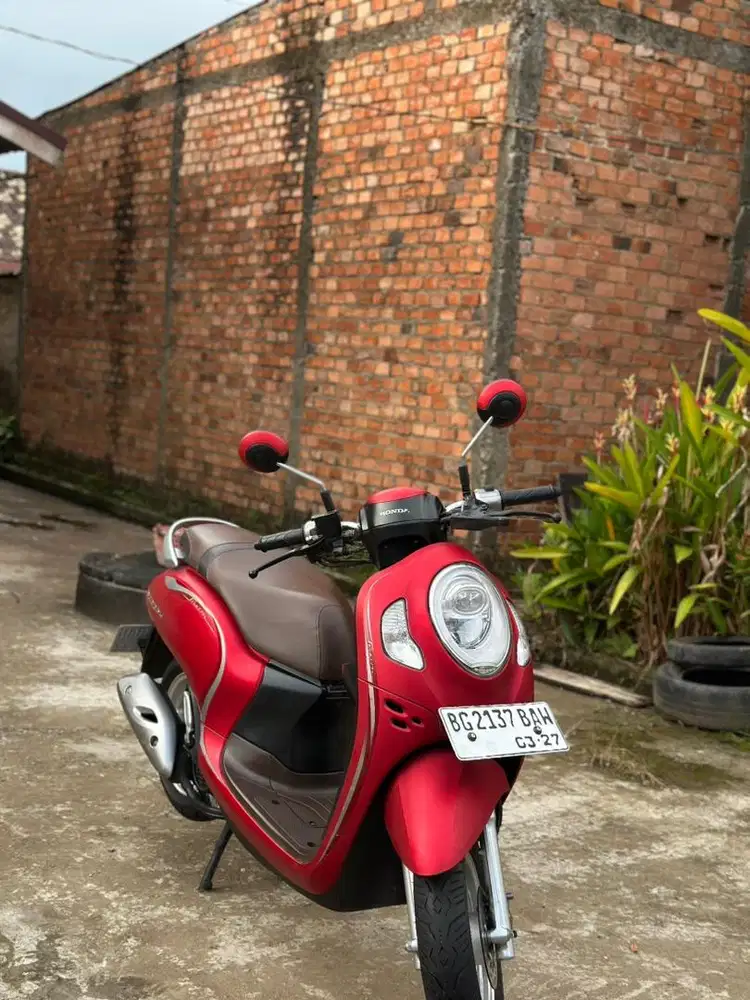 SCOOPY PRESTIGE TYPE TERTINGGI KEYLES KONDISI BAGUS TERAWAT SIAP PAKAI