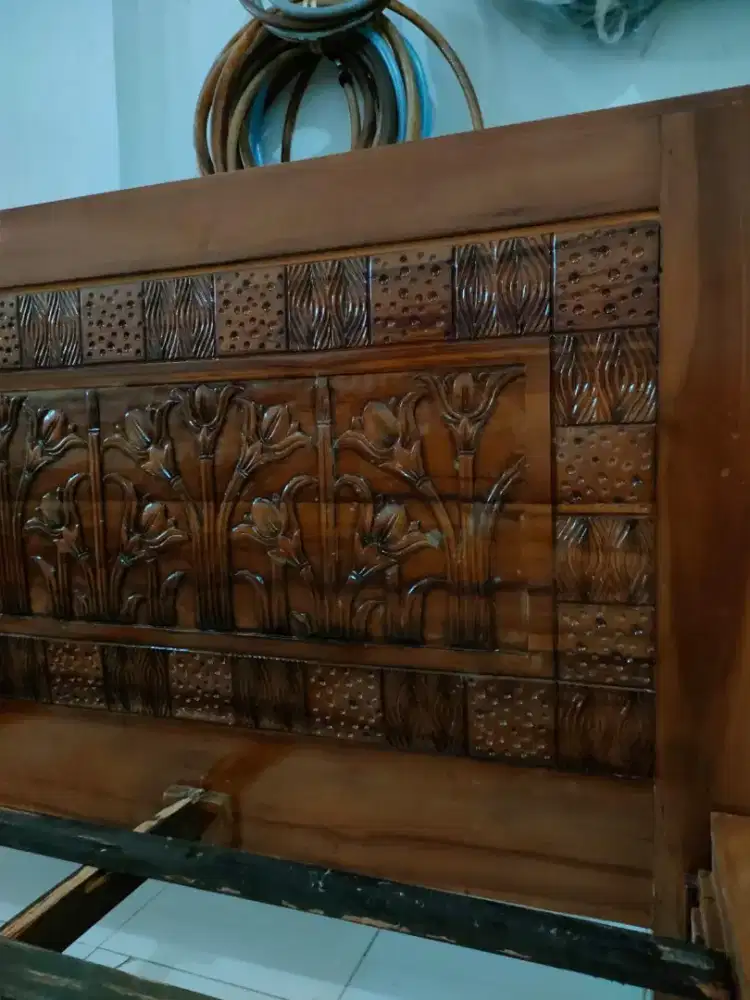 Ranjang jati 180 x 200 cm