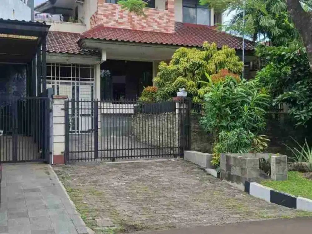Dijual rumah mewah elegan harga murah dari pasaran! lokasi nyaman & strategis. (VIA LELANG)