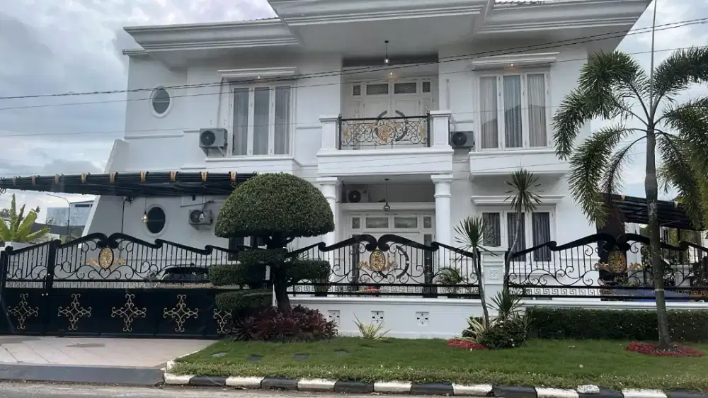 FOR SALE – Rumah Mewah BPP Baru (Hook)
SHM | Bangunan Mandiri