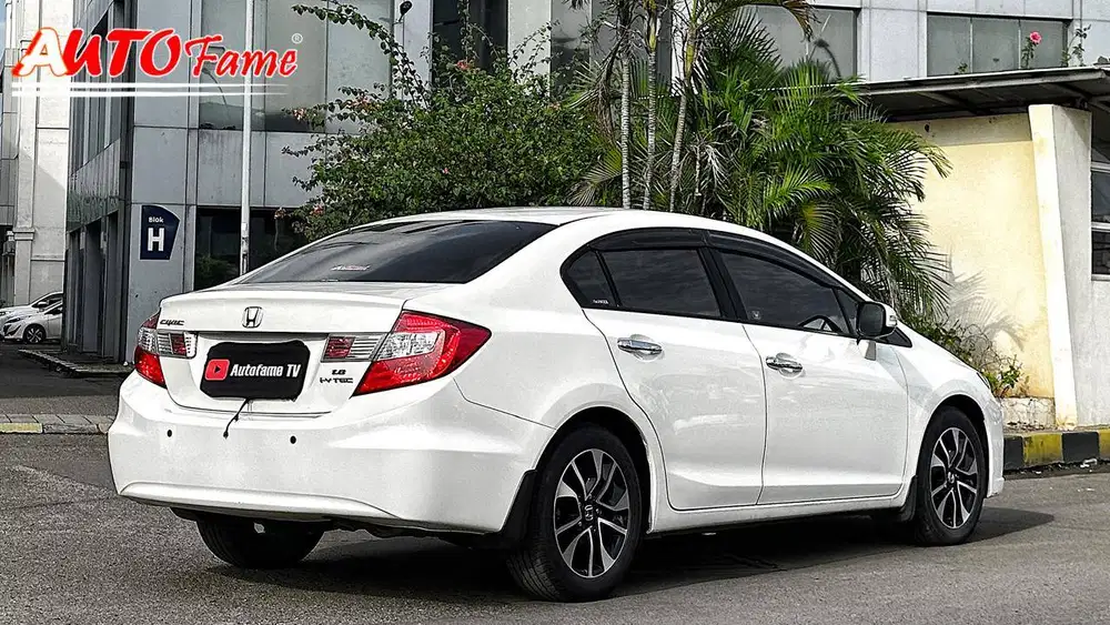 Honda Civic 1.8 I-VTEC Facelift AT NIK 2015