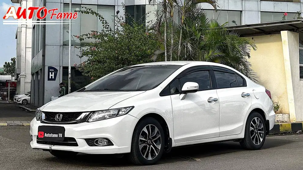 Honda Civic 1.8 I-VTEC Facelift AT NIK 2015