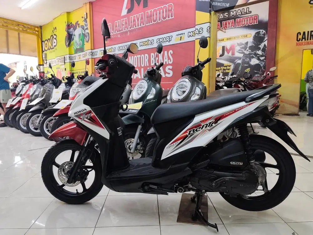 Honda beat CBS esp th 2015