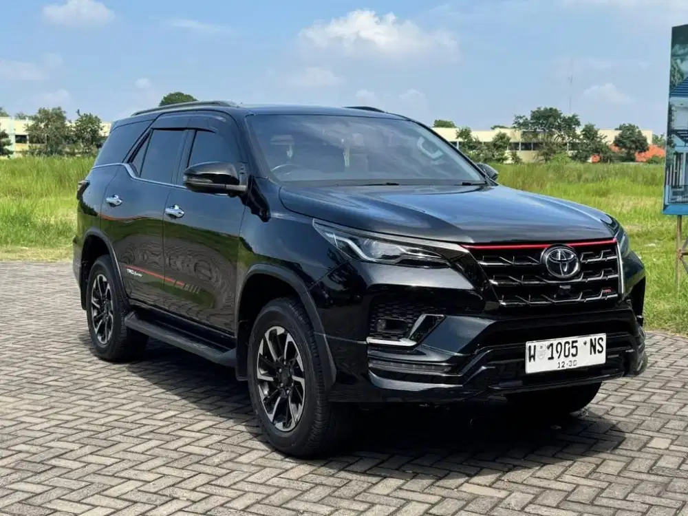 New Fortuner TRD 2.4 AT 2020 Hitam Istimewa
