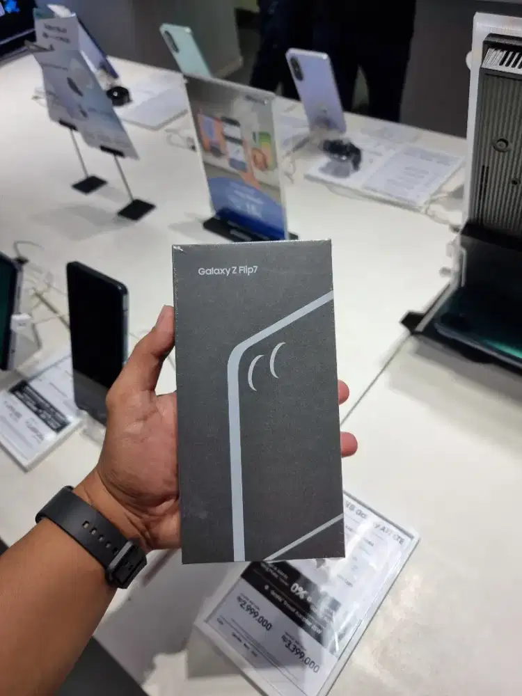 PROMO SAMSUNG GALAXY ZFLIP 7 12/512 TERMURAH GARANSI RESMI