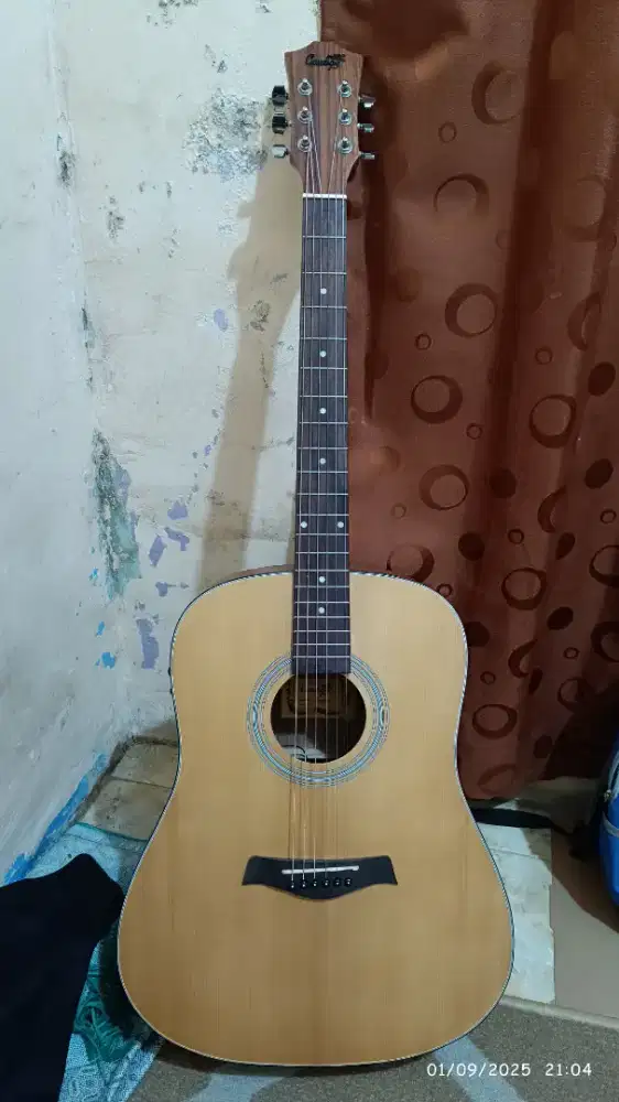 Jula gitar akustik elektrik merk cowboy