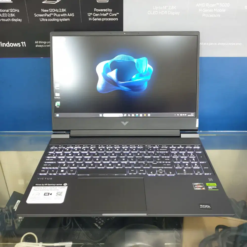 HP Victus 15-fb1013dx Ryzen 5-7535HS Ram8GB SSD512GB RTX2050 15inchi