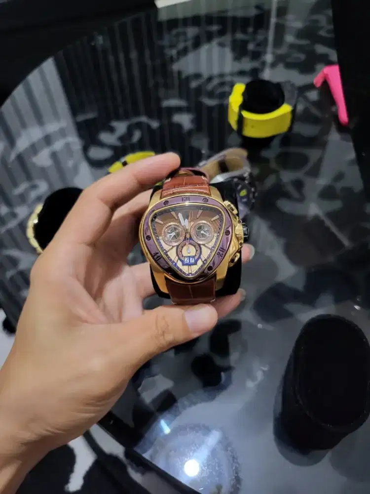 Jam tangan Tonino lamborghini 1120 origimal lengkap dus masih mulus