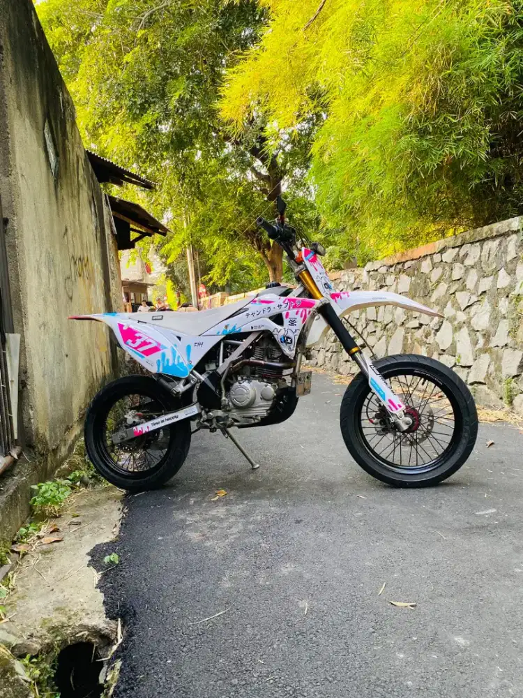 Kawasaki KLX BF 150cc Modif Supermoto Tahun 2021
