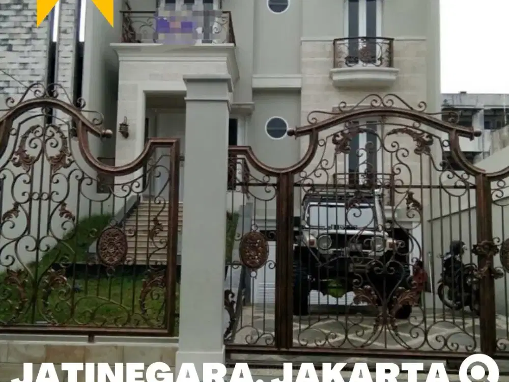 Rumah Baru 3 Lt. dijual Murah ada Kolam Renang, Jatinegara, JakTim,SHM