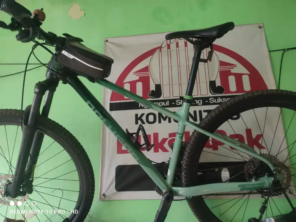 Polygon Xtrada 6 MTB Sepeda Gunung 29 inchi 2 x 11 Speed