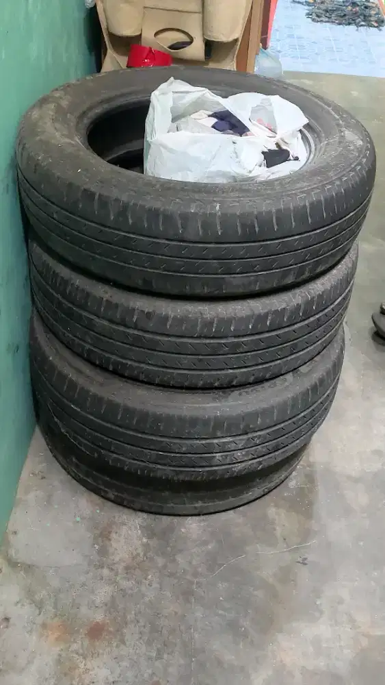 dijual ban mobil Avanza bekas