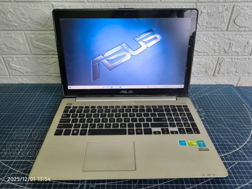 Asus S551LB Intel Core i5 Ram 8GB SSD 128GB 15,6Touch Garansi 3 Bulan